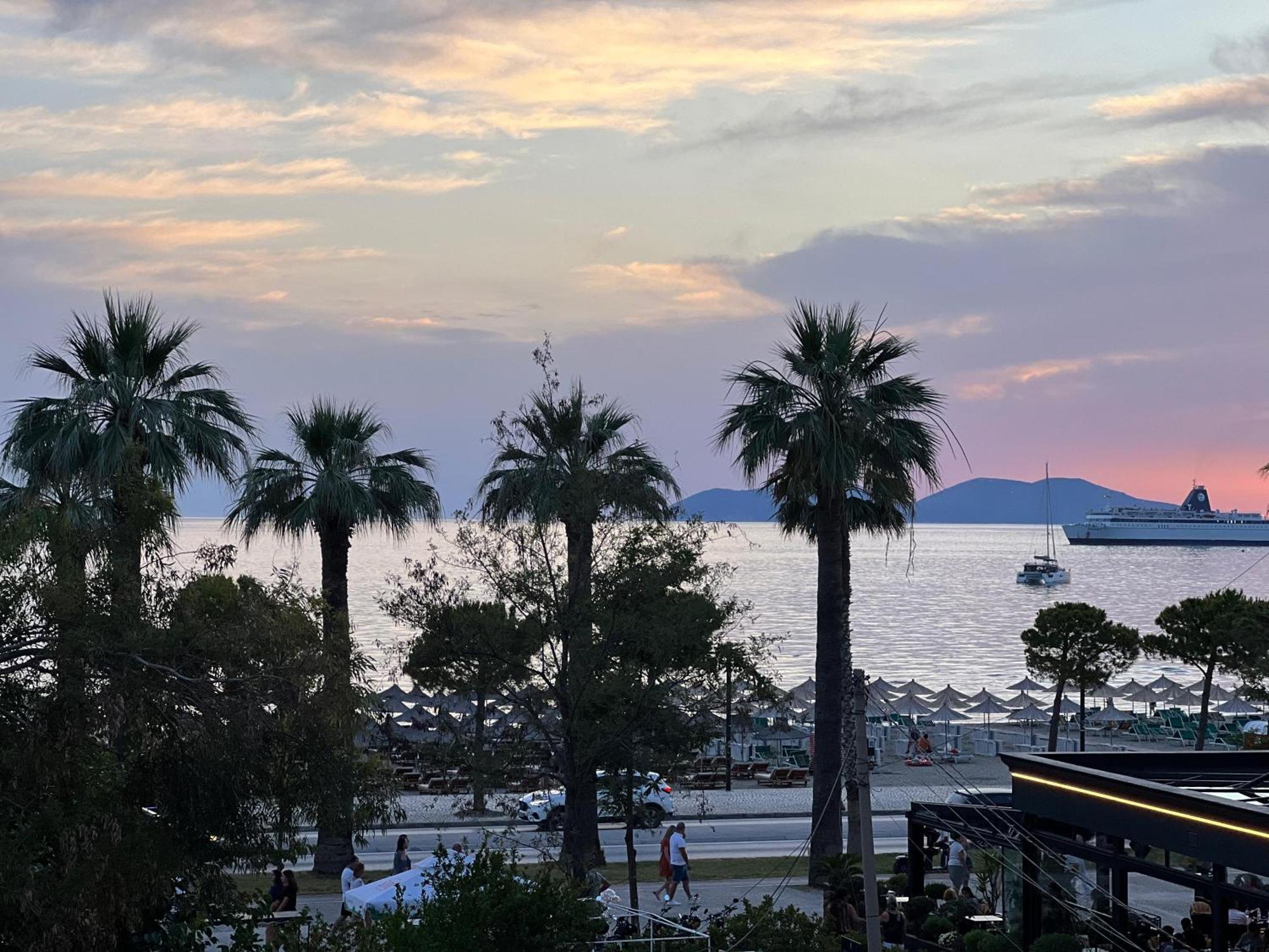 Armando Home Vlorë Esterno foto